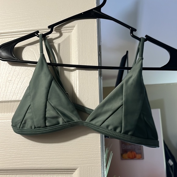 Soft padded cami shell bikini set - Picture 2 of 4